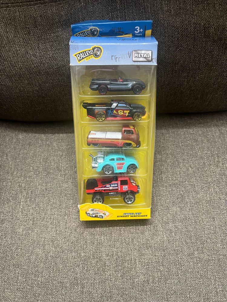 Ralleyz Metal Cars set Of 5