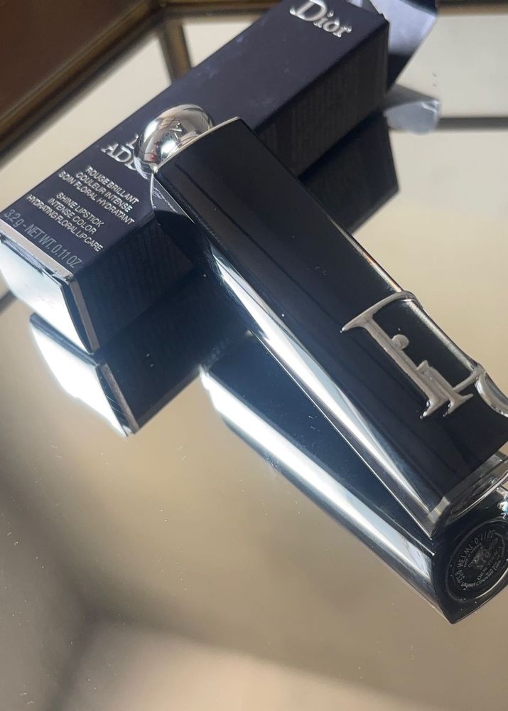 Dior Addict  Brilliant Shine Lipstick