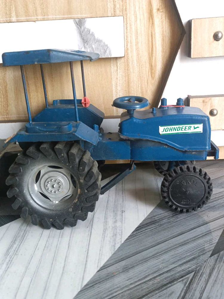 Tractor