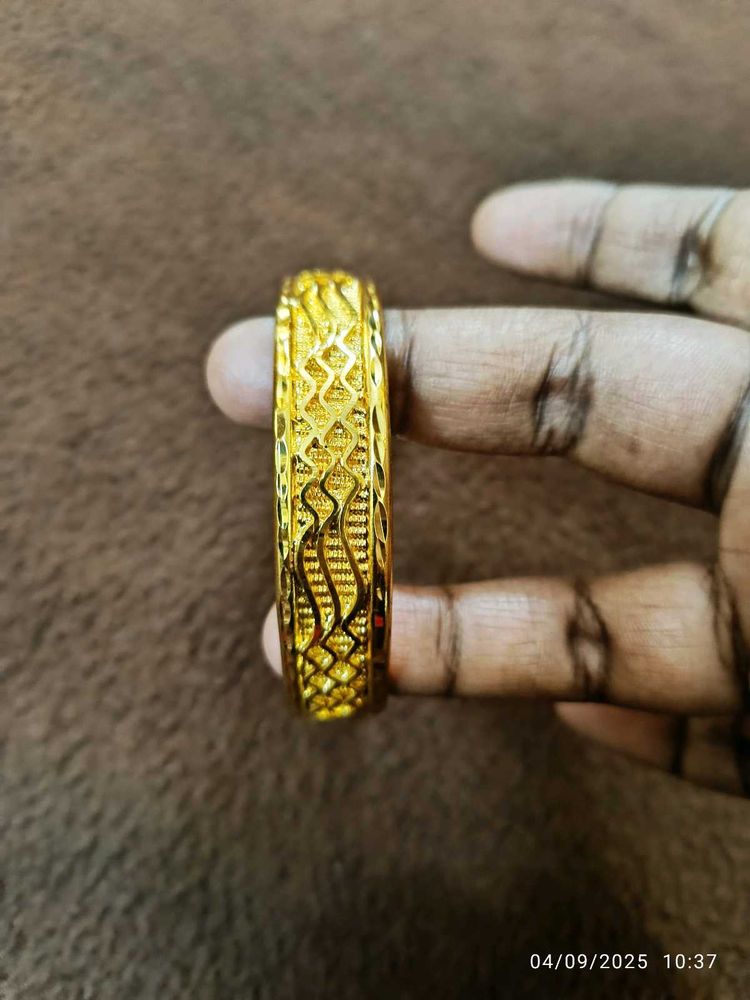 New Gold Plated Bangle