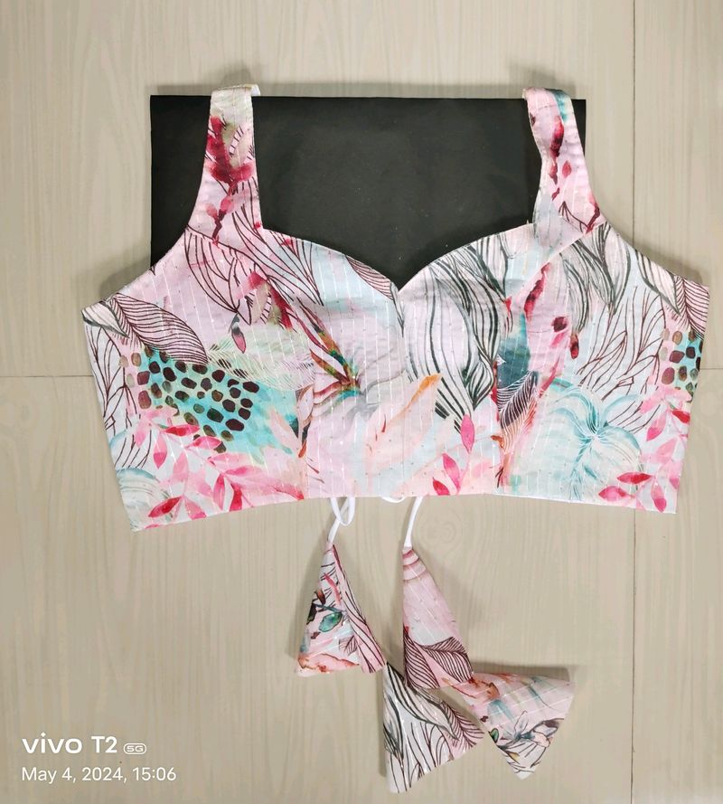 New Beautiful Trendy Blouse