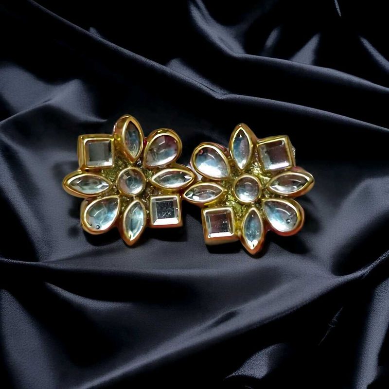 Handmade customized Floral Kundan Earrings