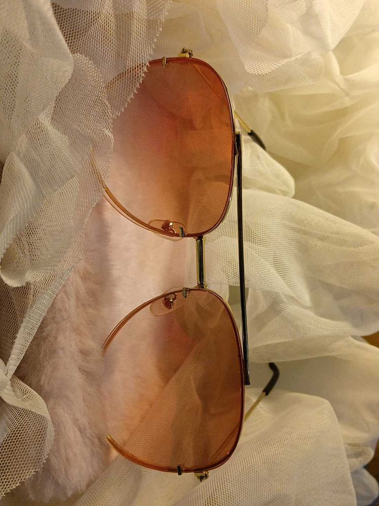 Retro Shades,Sunglass For The Fashionable Thrifter