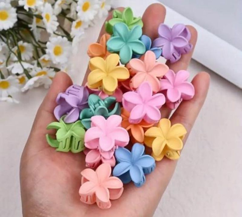 Cute Flower Hair Claw Clips