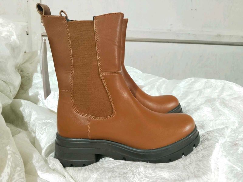 Brown Chunky boots