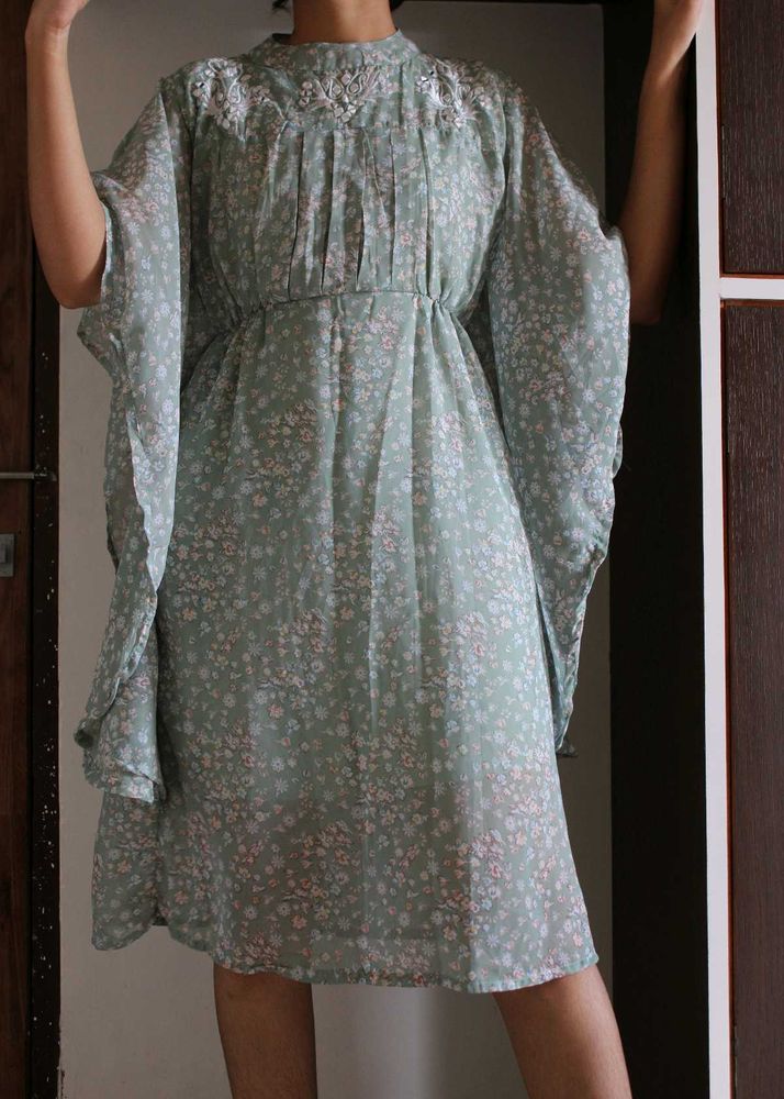 Boho Chic Floral Print Dress