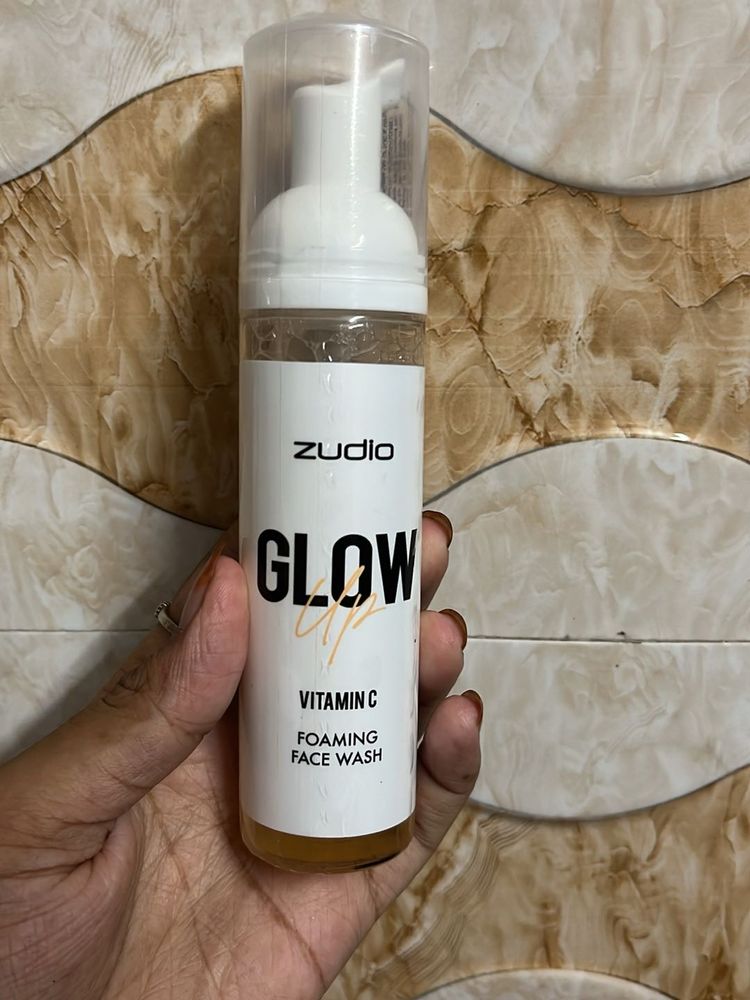 Zudio Glow Up Face Wash