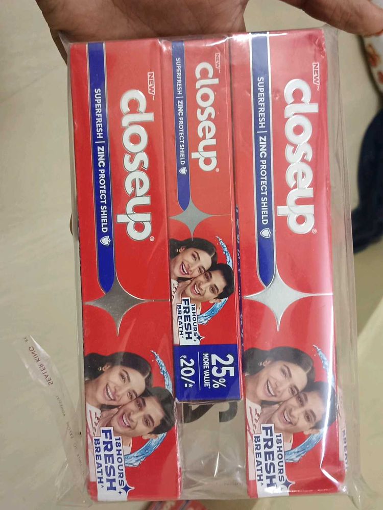 Closeup Toothpaste - Superfresh (Combo of 3)