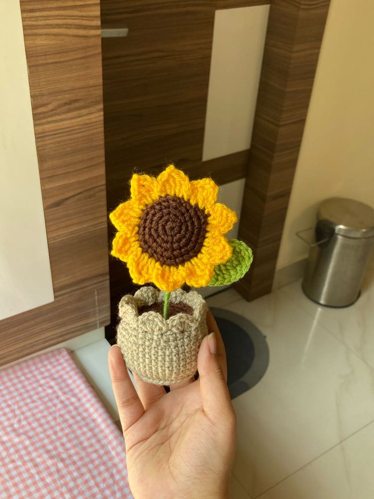 Mini Crochet Sunflower Pot