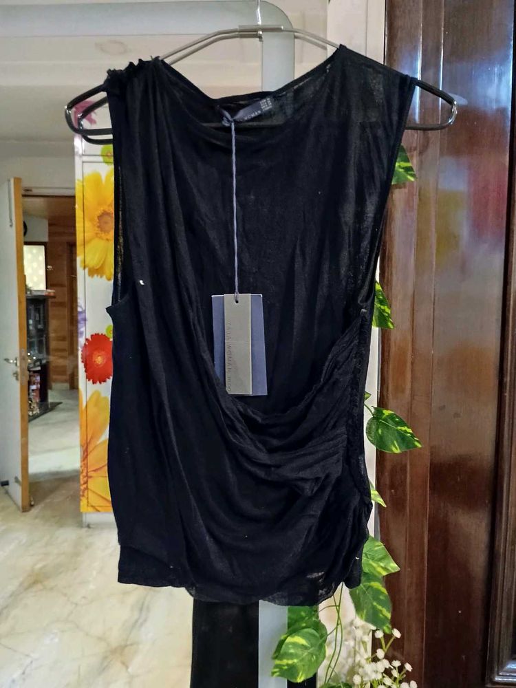 See though Black Top