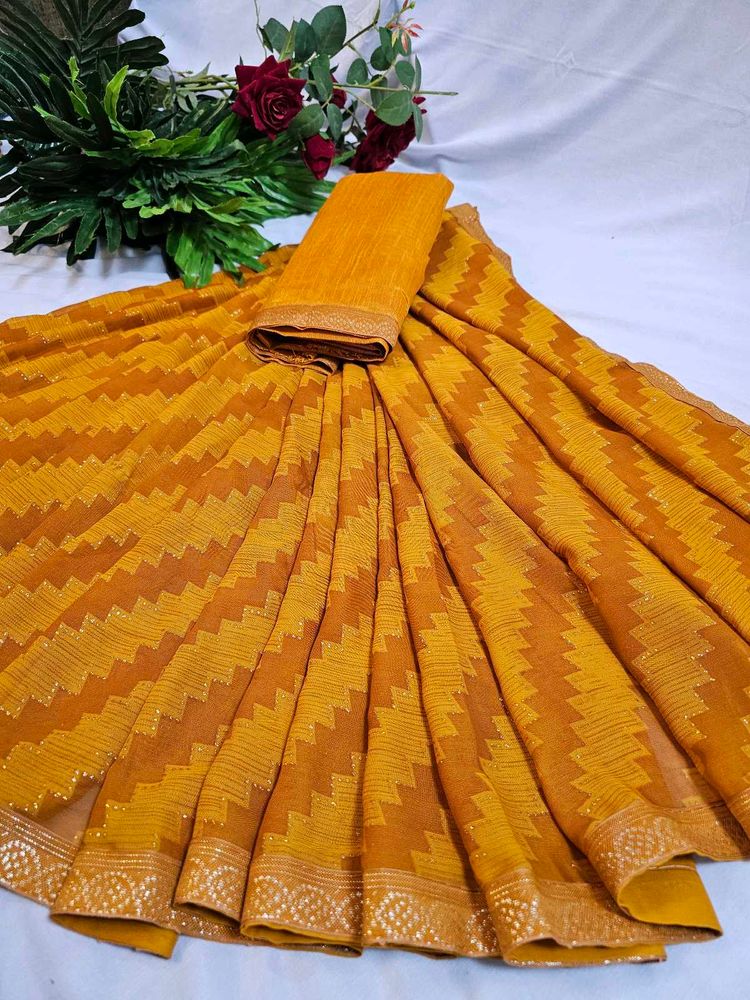mustard saree, stylish and party wear saree for wo