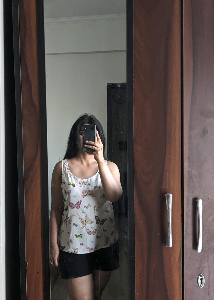 Beautiful Butterfly Top For Women Branded Atmosphe