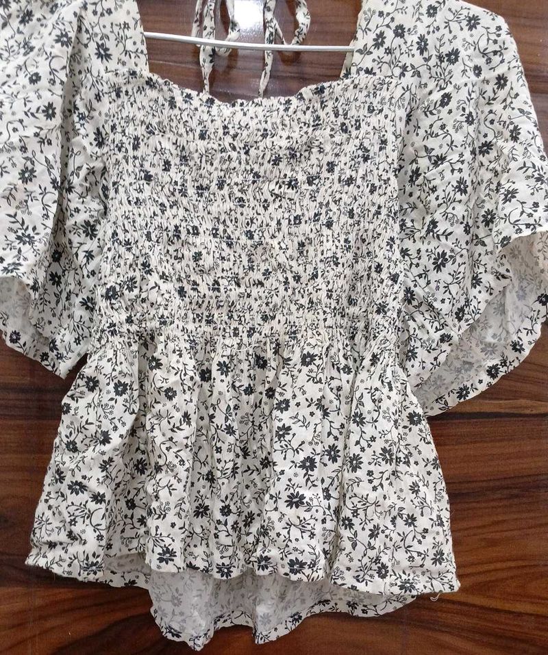 Floral Flutter Sleeve Top