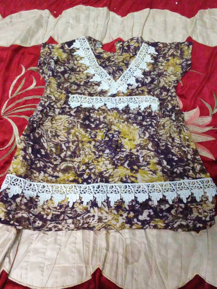 Cute Floral Lace Top