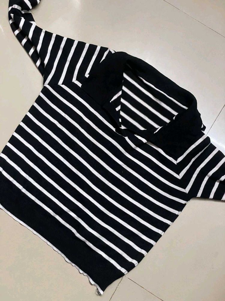 Striped Black &amp; White Top