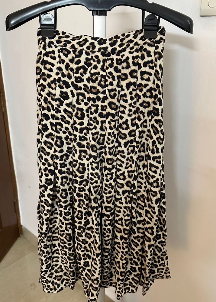 H&amp;M Animal Print Midi Skirt