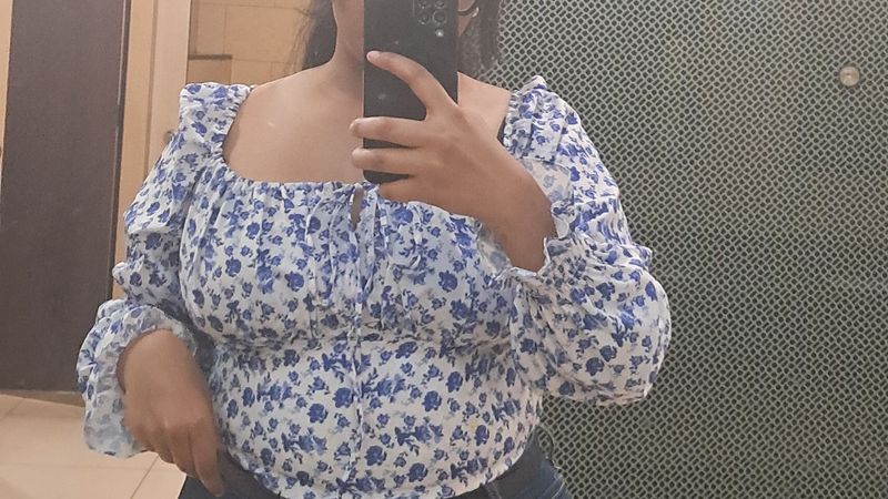 Floral Puff Sleeve Top