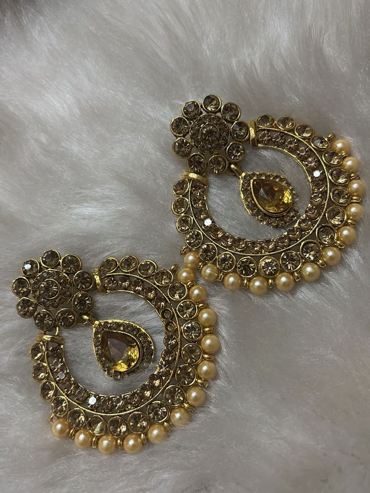 Elegant Gold Earrings