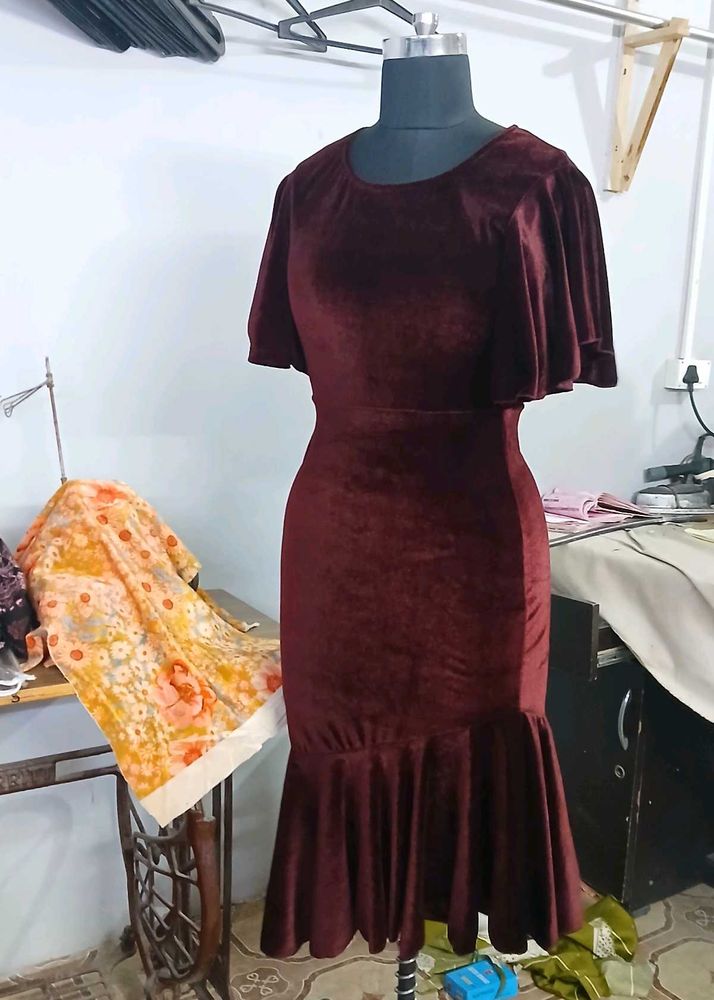 DRESS