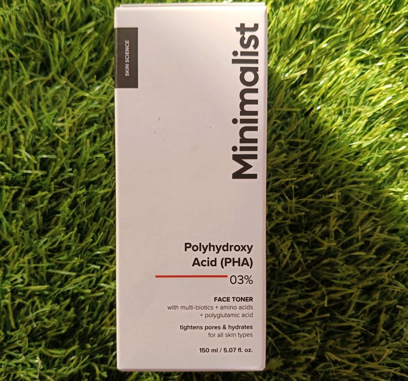 Minimalist Polyhydroxy Acid Face Toner