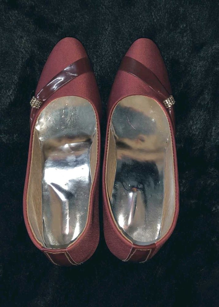 Elegant Maroon Bellie Heels