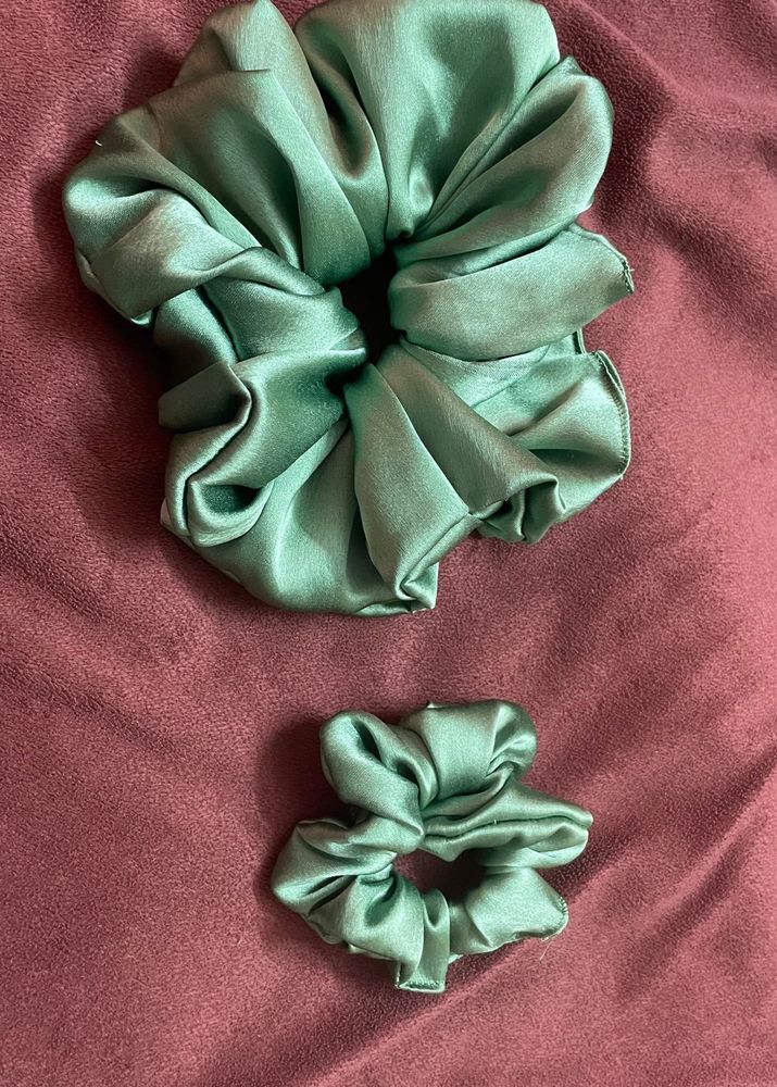 2 Size Scrunchie Set