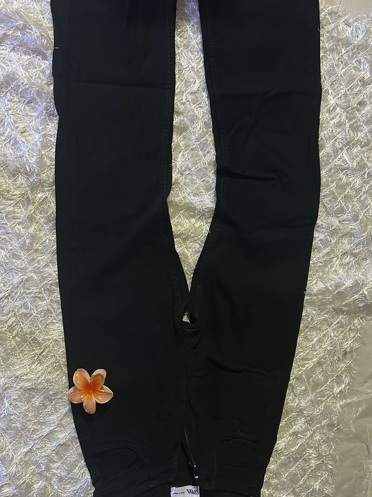 Black Jeans