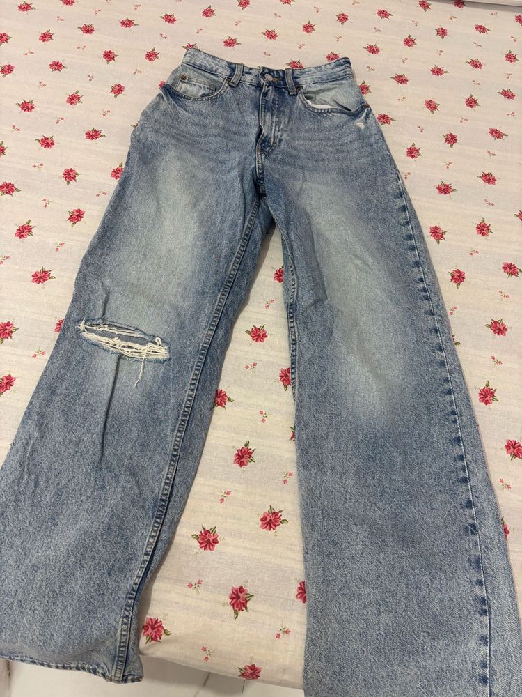 Wide Leg Ripped Jeans