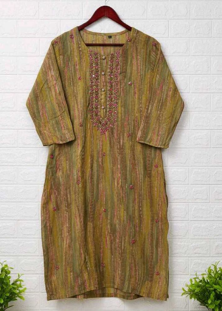 Elegant Embroidered Kurta