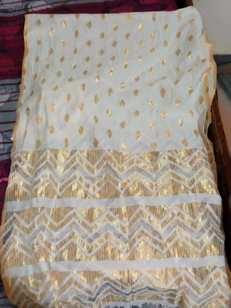 Off-white Golden Dupatta