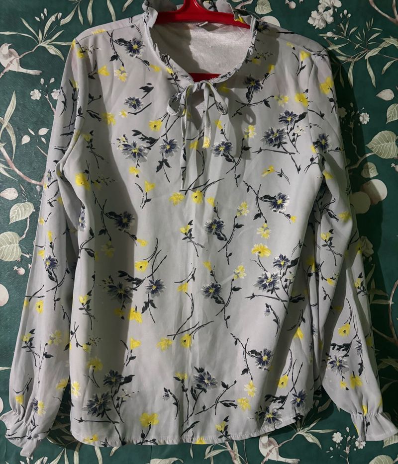 Flower Printed Tie Knot Top