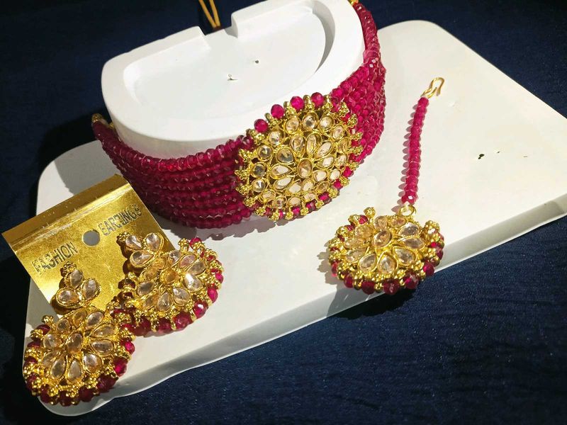 Indian Jewelry Set - Necklace, Earrings &amp; Tikka