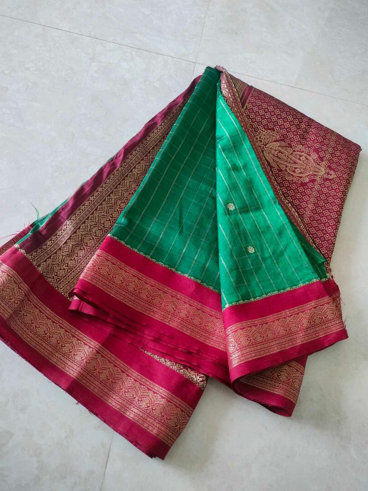 Silk Blend Banarasi Saree 💚♥️