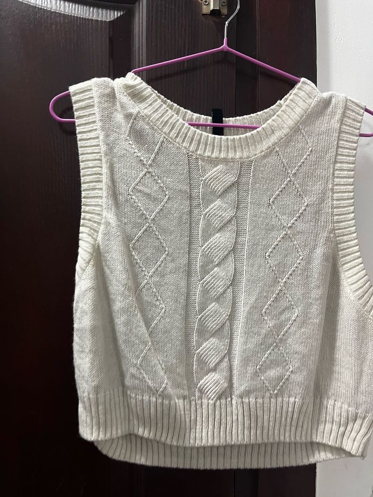 H&amp;M Cable Knit Sleeveless Top