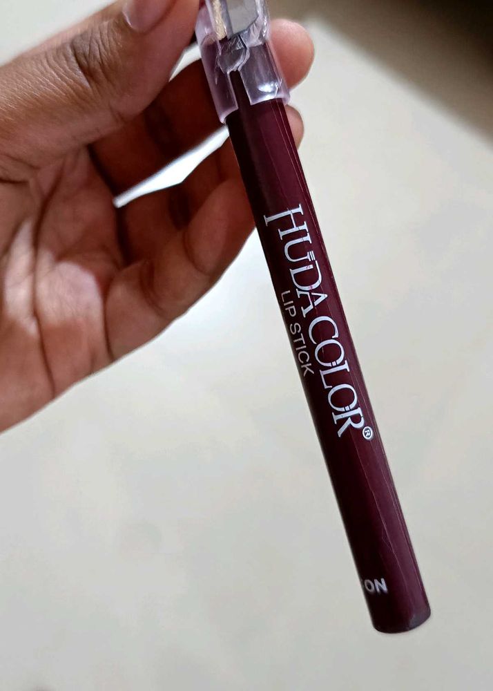 Huda Color Lipstick💄👄