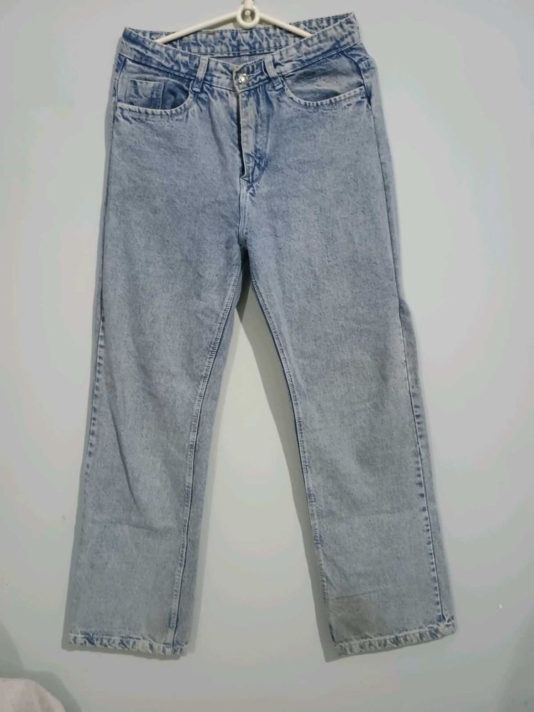 Straight Jeans