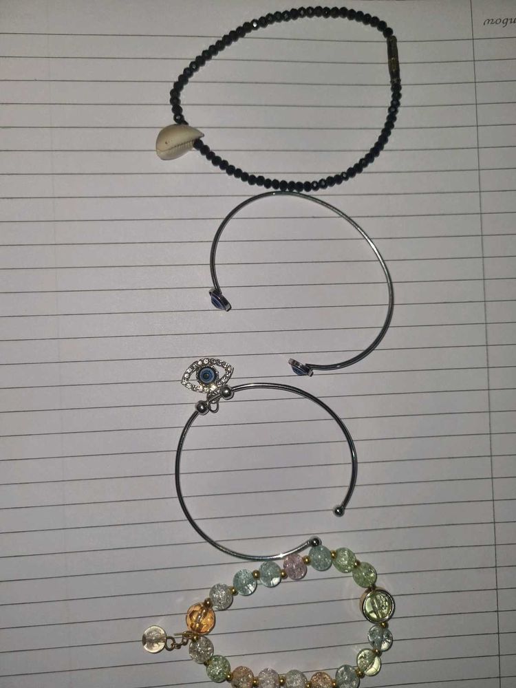 Bracelet