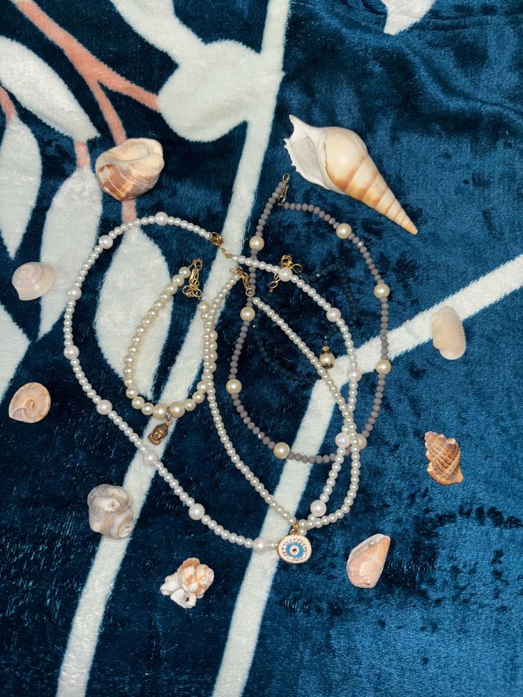 Pearl Necklace and bracelet set