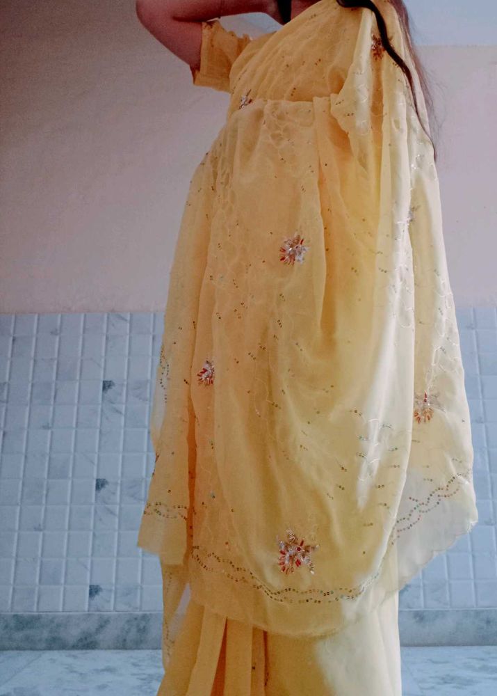Yellow Embellished Saree With Blouse