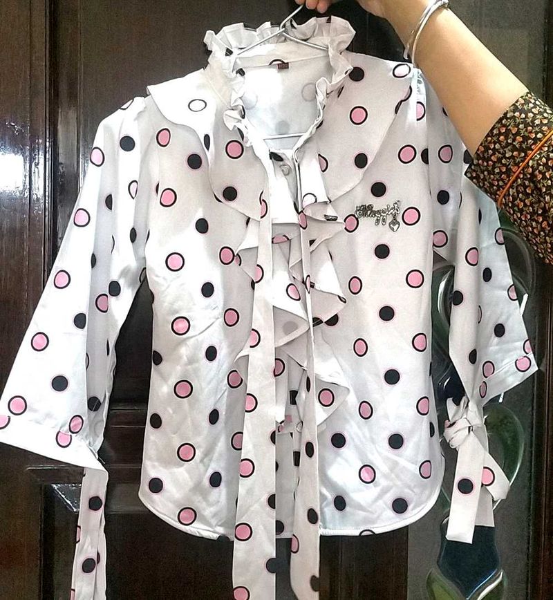 Fashionable Top For Girls