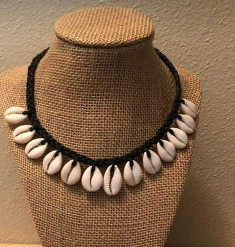 Cowrie Shell Choker Necklace