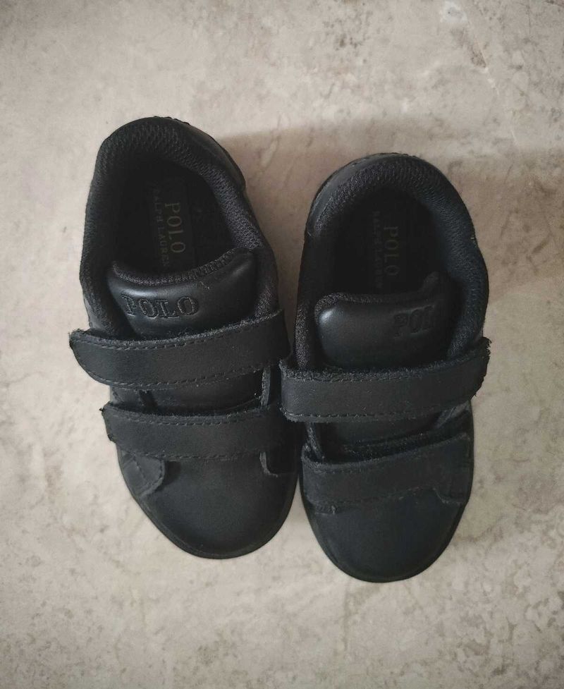 Us Polo Black  Sneaker Next To New