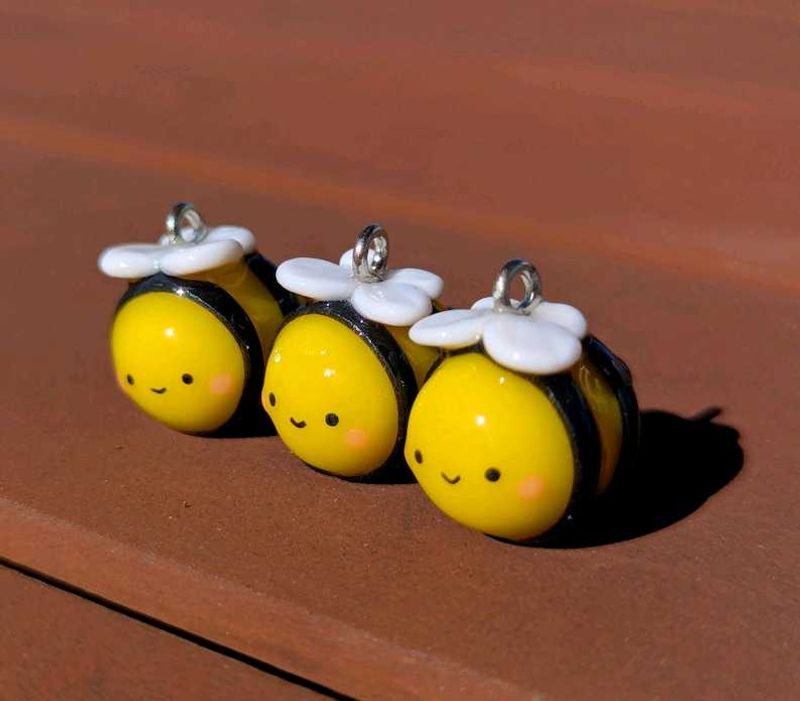 Bee Phone Charm🐝