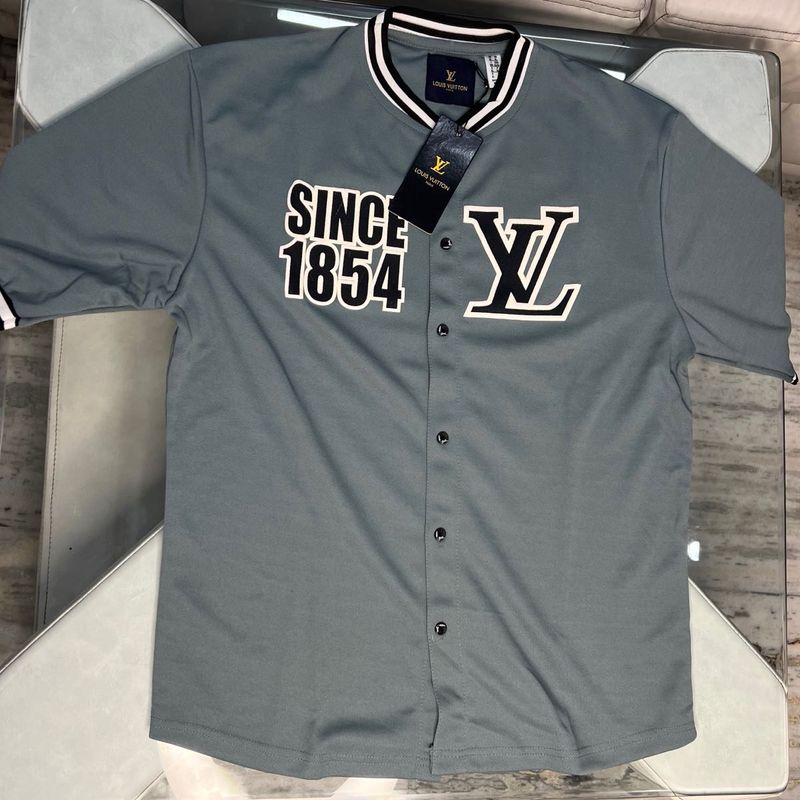 MENS TSHIRT JERSEY M SIZE