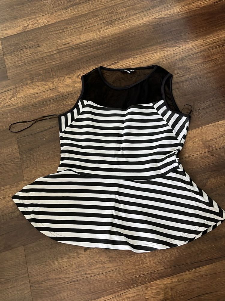 UNUSED Nuon Westside  Peplum Top