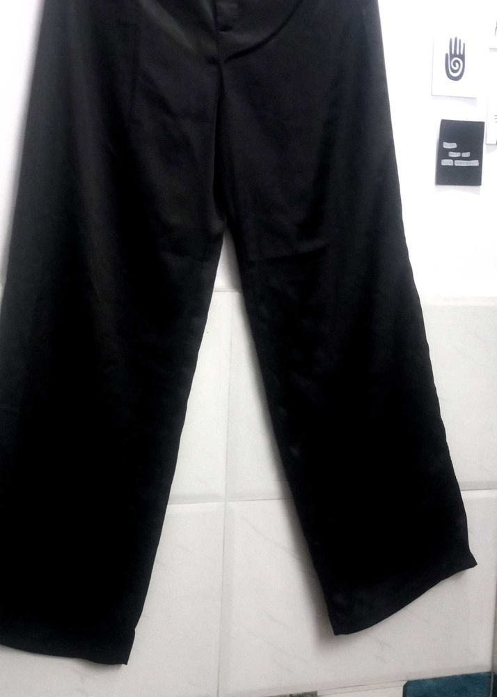 &#34;Trendy Black High-waist Trousers&#34;