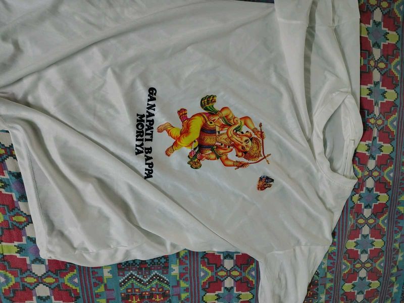 Graphic Print White T-shirt