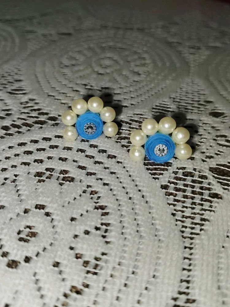Elegant Handmade Quilling Earrings ✨🎀