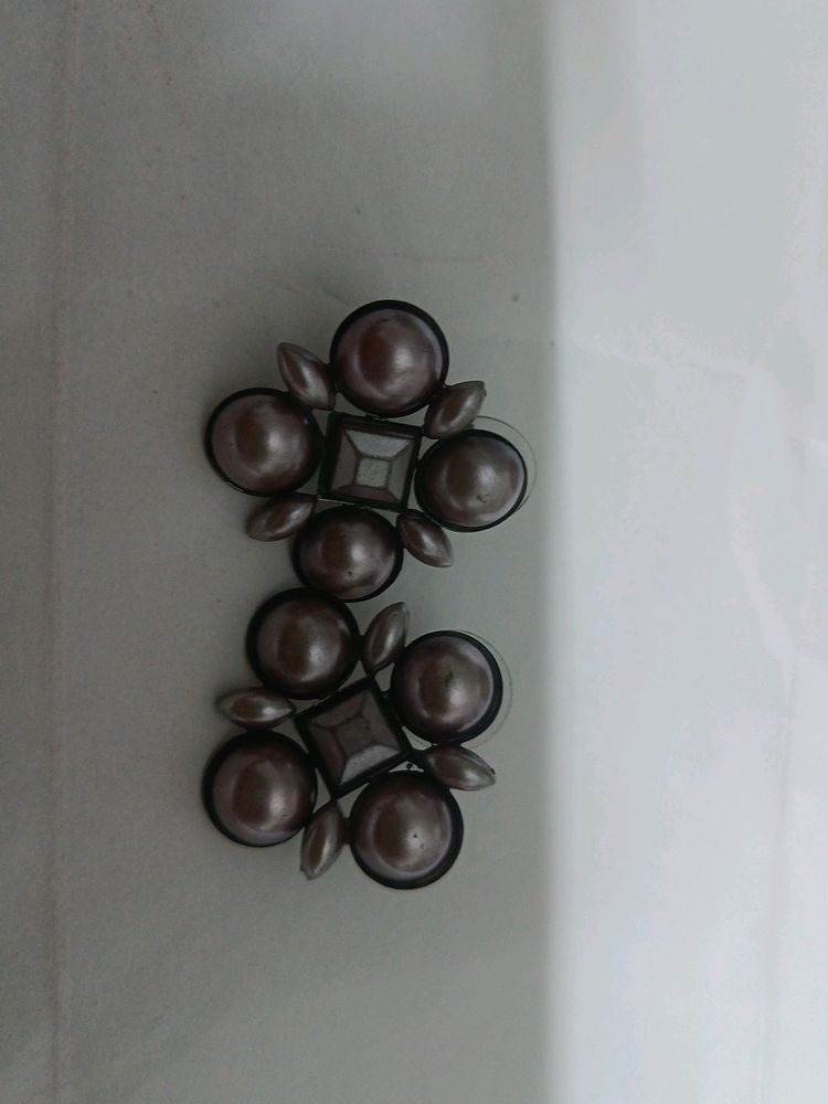 Beautiful Lavender colour tops (Earings)