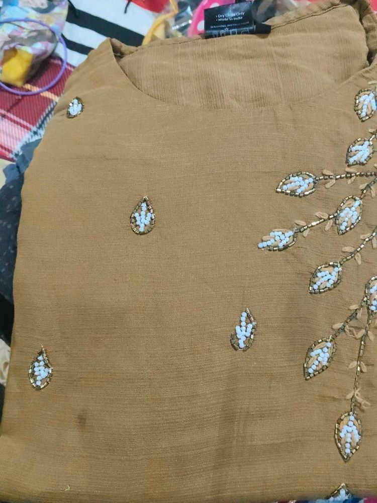 Elegant Embroidered Kurta